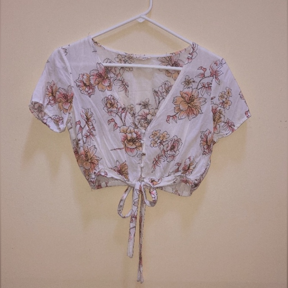 Beach Babe Crop Top 🌸🌊